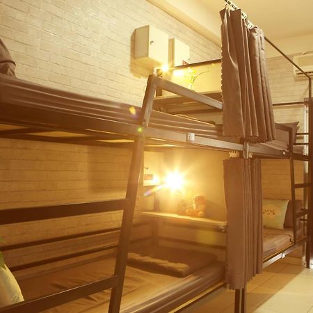 S Phuot Airport Hostel Ho Si Minh-város Kültér fotó