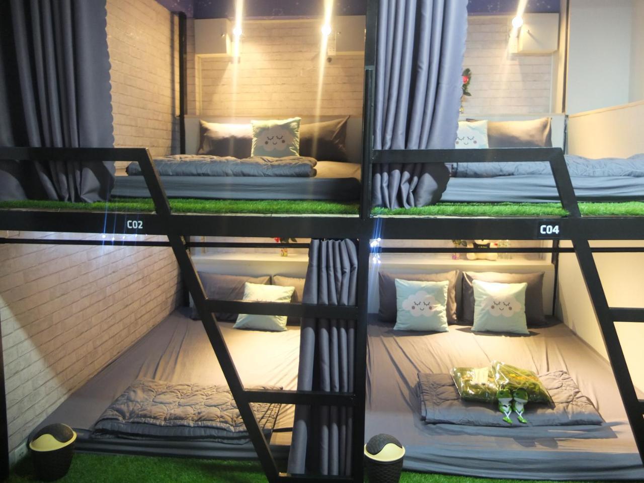 S Phuot Airport Hostel Ho Si Minh-város Kültér fotó