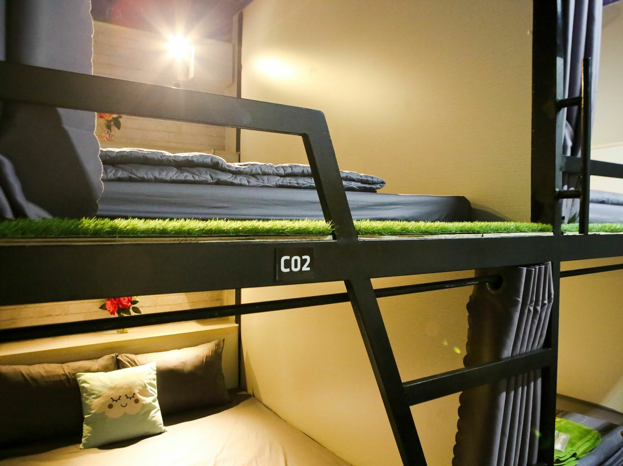 S Phuot Airport Hostel Ho Si Minh-város Kültér fotó