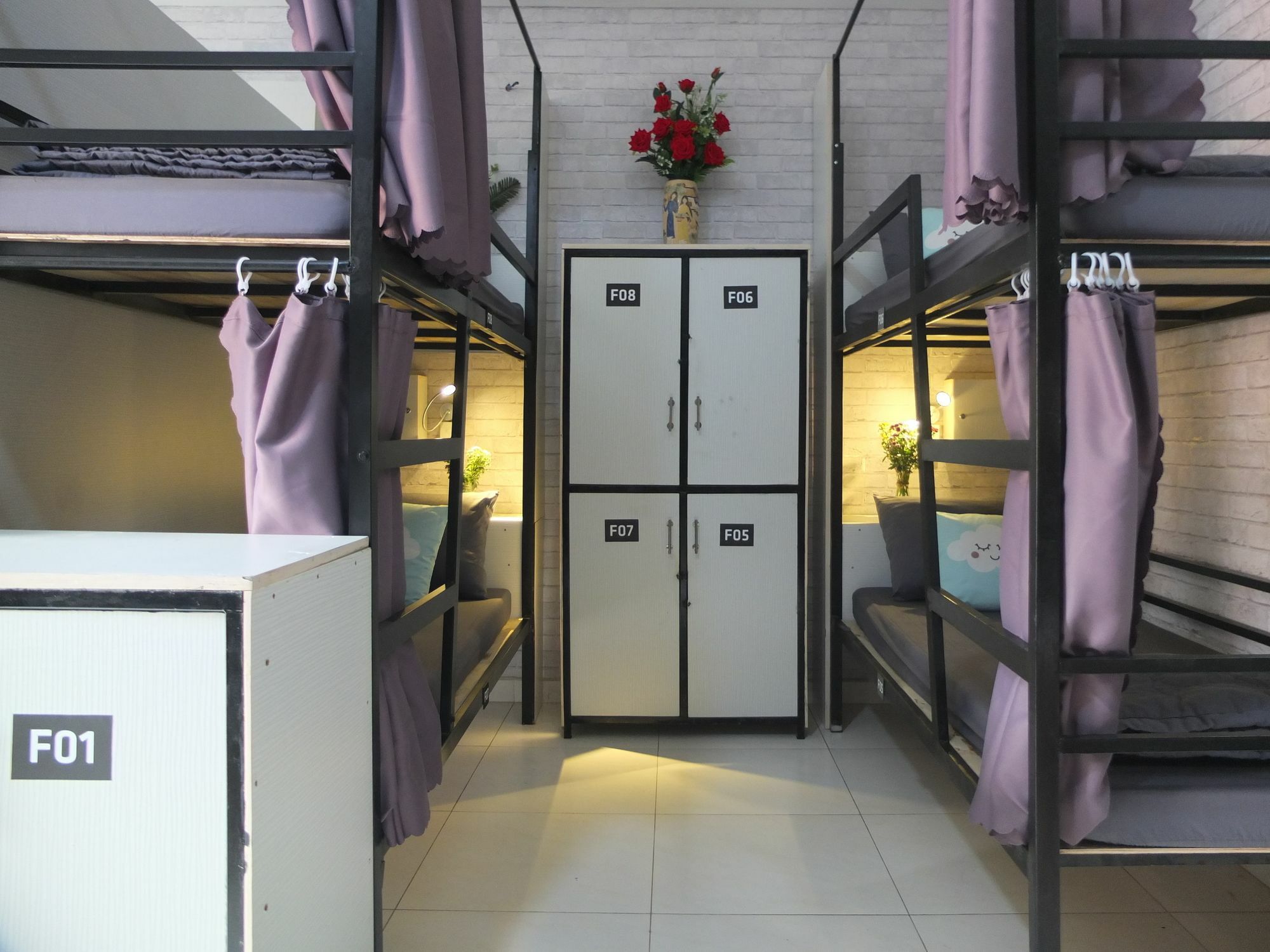 S Phuot Airport Hostel Ho Si Minh-város Kültér fotó